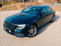 Gebraucht Mercedes E220 AMG 194 PS (142 kW) 2016 Grün Limousine