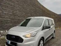 Gebraucht Ford Tourneo Trend 120 PS (88 kW) 2018 Silber Van / Kleinbus