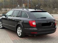 Second-hand Skoda Superb 140 CP (102 kW) 2012 Negru Break