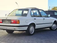 Gebraucht BMW 316 102 PS (75 kW) 1989 Weiß Limousine