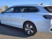 Gebraucht VW Passat Elegance 150 PS (110 kW) 2024 Weiß Kombi