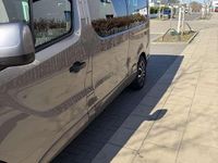 Gebraucht Opel Vivaro 125 PS (91 kW) 2018 Grau Van / Kleinbus