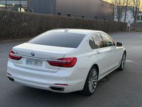 Second-hand BMW 750 Performance 400 CP (294 kW) 2017 Alb Berlinǎ
