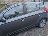 Gebraucht Hyundai i20 86 PS (63 kW) 2014 Grau Kleinwagen