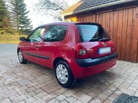Gebraucht Renault Clio II 58 PS (42 kW) 2005 Rot Kleinwagen