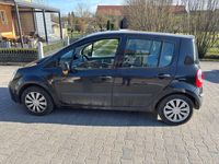 Używany Renault Modus Avantage 101 KM (74 kW) 2007 Czarny Minivan