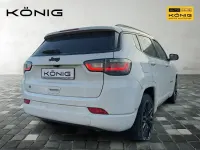 Usado Jeep Compass Altitude 131 HP (96 kW) 2023 Branco SUV