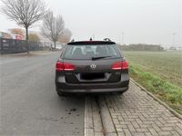 Gebraucht VW Passat 140 PS (102 kW) 2012 Braun Kombi