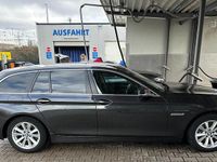 Gebraucht BMW 525 218 PS (160 kW) 2016 Grau Kombi
