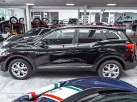 Gebraucht Renault Kadjar Life 140 PS (102 kW) 2019 Schwarz SUV