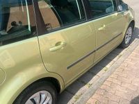 Gebraucht Ford C-MAX 109 PS (80 kW) 2005 Grün Van / Kleinbus