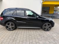 Gebraucht Mercedes ML320 224 PS (164 kW) 2006 Schwarz SUV