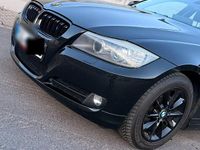 Gebraucht BMW 320 170 PS (125 kW) 2009 Schwarz Limousine