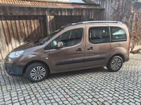 Gebraucht Peugeot Partner Tepee Active 114 PS (83 kW) 2015 Braun Van / Kleinbus