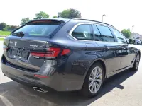 Gebraucht BMW 520 190 PS (139 kW) 2023 Grau Kombi
