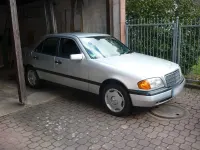 Gebraucht Mercedes C180 Classic 122 PS (89 kW) 1994 Silber Limousine