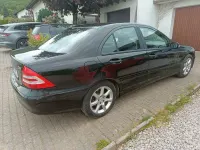 Gebraucht Mercedes 220 150 PS (110 kW) 2005 Schwarz Limousine