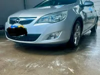 Gebraucht Opel Astra 81 PS (59 kW) 2012 Grau Kombi
