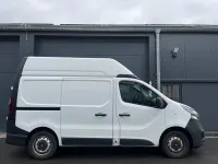 Gebraucht Opel Vivaro 125 PS (91 kW) 2018 Weiß Van / Kleinbus