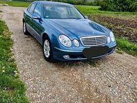 Gebraucht Mercedes E200 163 PS (119 kW) 2003 Blau Limousine
