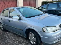 Używany Opel Astra 86 KM (63 kW) 2002 Srebrny Sedan/Limuzyna