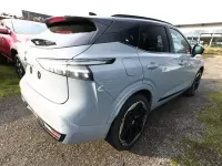 Neu Nissan Qashqai 158 PS (116 kW) 2025 Ceramic grey / dach: schwarz ceramic grey / dach: schwarz SUV