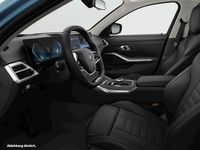 Gebraucht BMW 330e 292 PS (214 kW) 2025 Blau Kombi