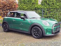 Gebraucht Mini Cooper Classic 136 PS (100 kW) 2023 Grün Kleinwagen