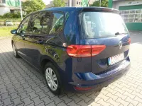 Gebraucht VW Touran Highline 150 PS (110 kW) 2019 Blau Van / Kleinbus