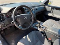 Gebraucht Mercedes E200 2000 Silber Limousine