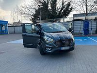 Gebraucht Ford Tourneo 131 PS (96 kW) 2018 Grau Van / Kleinbus