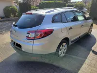 Używany Renault Mégane Dynamique 106 KM (77 kW) 2011 Srebrny Sedan/Limuzyna