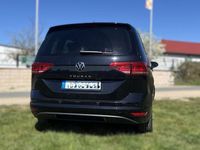 Gebraucht VW Touran Move 150 PS (110 kW) 2023 Schwarz Van / Kleinbus