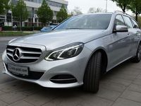Gebraucht Mercedes E220 Avantgarde 170 PS (125 kW) 2014 Silber metallic Kombi
