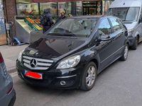 Gebraucht Mercedes B180 116 PS (85 kW) 2011 Schwarz Van / Kleinbus