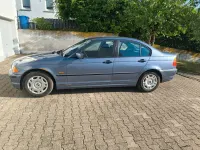 Gebraucht BMW 318 Basis 118 PS (86 kW) 1999 Blau Limousine