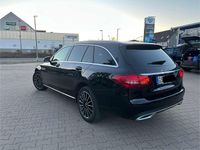 Gebraucht Mercedes C180 Avantgarde 122 PS (89 kW) 2019 Schwarz  unilack Kombi