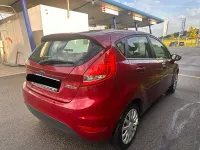 Gebraucht Ford Fiesta 60 PS (44 kW) 2009 Rot Kleinwagen