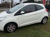 Gebraucht Ford Ka Trend 69 PS (50 kW) 2012 Crystalweiß Kleinwagen