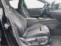 Gebraucht VW Passat R-line 150 PS (110 kW) 2025 Schwarz Kombi