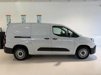 Neu Fiat Doblò 131 PS (96 kW) 2026 Gelato weiss Van / Kleinbus