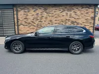 Gebraucht BMW 520 Sport Line 197 PS (144 kW) 2024 Schwarz Kombi