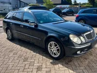Gebraucht Mercedes E220 Avantgarde 150 PS (110 kW) 2004 Blau Kombi