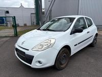 Gebraucht Renault Clio II 75 PS (55 kW) 2010 Weiß Kleinwagen