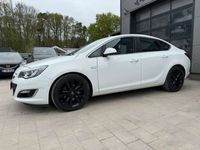 gebraucht Opel Astra Lim. 4-trg. Exklusiv