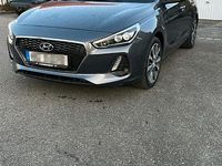 Gebraucht Hyundai i30 110 PS (80 kW) 2017 Grau Kombi