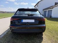 Gebraucht Audi A3 Ambiente 150 PS (110 kW) 2023 Schwarz Limousine
