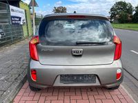 Gebraucht Kia Picanto Edition 7 69 PS (50 kW) 2012 Silber Kleinwagen