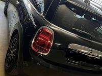 Gebraucht Mini Cooper 136 PS (100 kW) 2019 Schwarz Kleinwagen