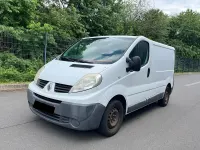 Gebraucht Renault Trafic 114 PS (83 kW) 2011 Weiß Van / Kleinbus